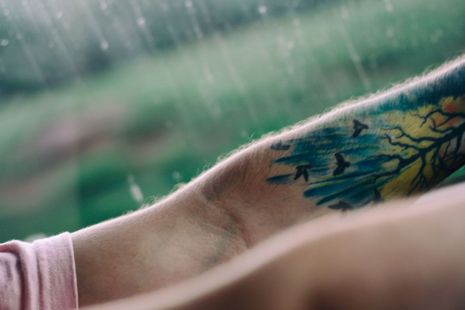 Тату после лазера стала темнее: почему так бывает